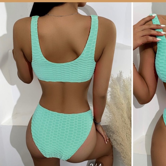 Textured bathing suit - Picture 2 of 2